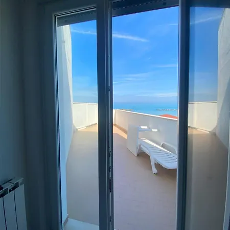 Life Apartment